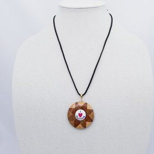 I Love Quilting Lightweight Wood Necklace